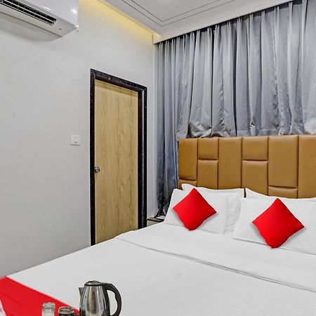 Hotel O Royal Orbit Сурат Экстерьер фото