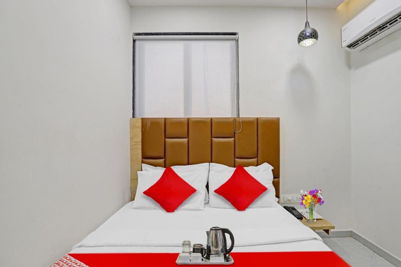 Hotel O Royal Orbit Сурат Экстерьер фото